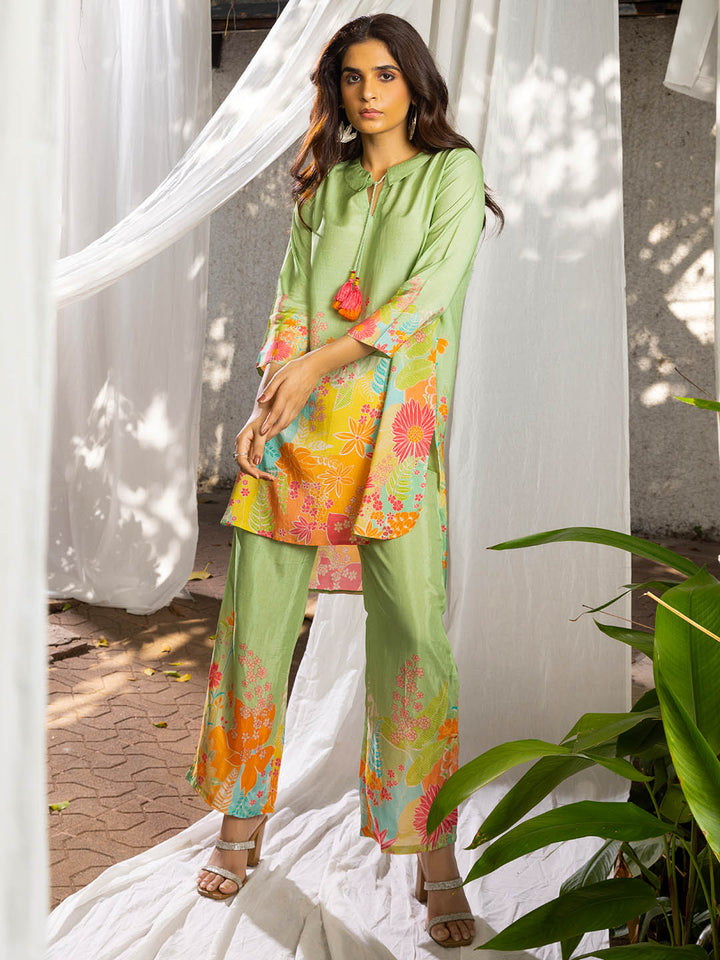Floral Printed Muslin Kurta With Pants