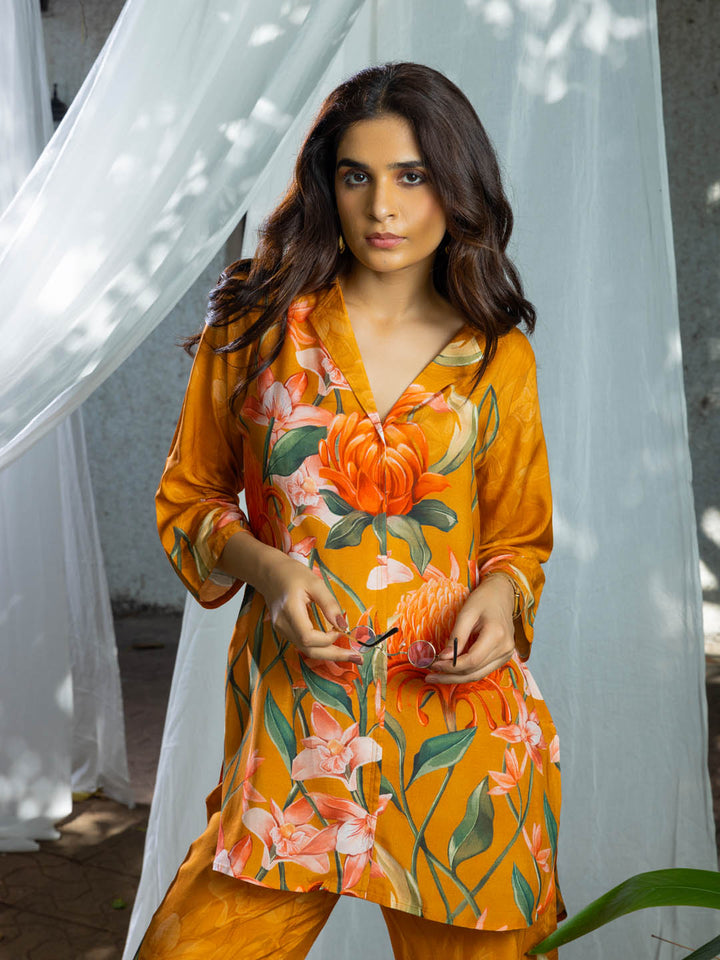 Floral Printed Muslin Kurta With Pants