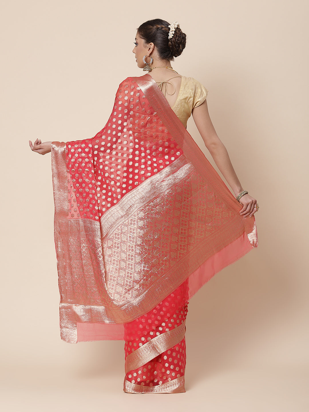 Zari Border Booti Chiffon Plain Saree