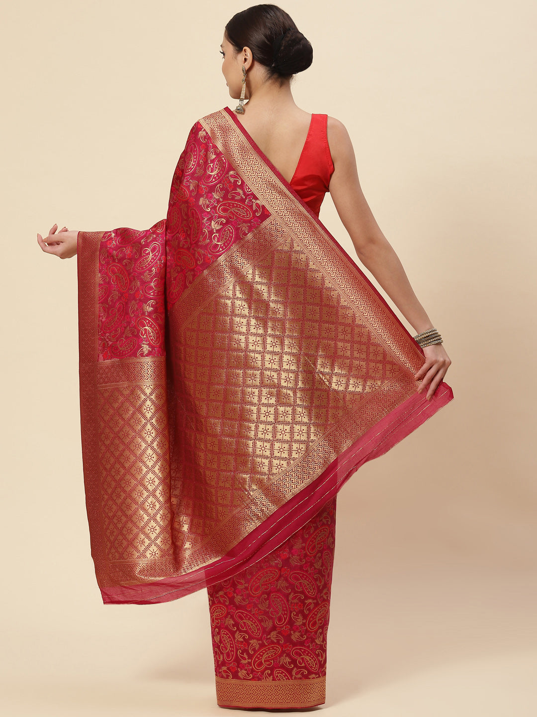 Zari Jaal Handloom Woven Saree
