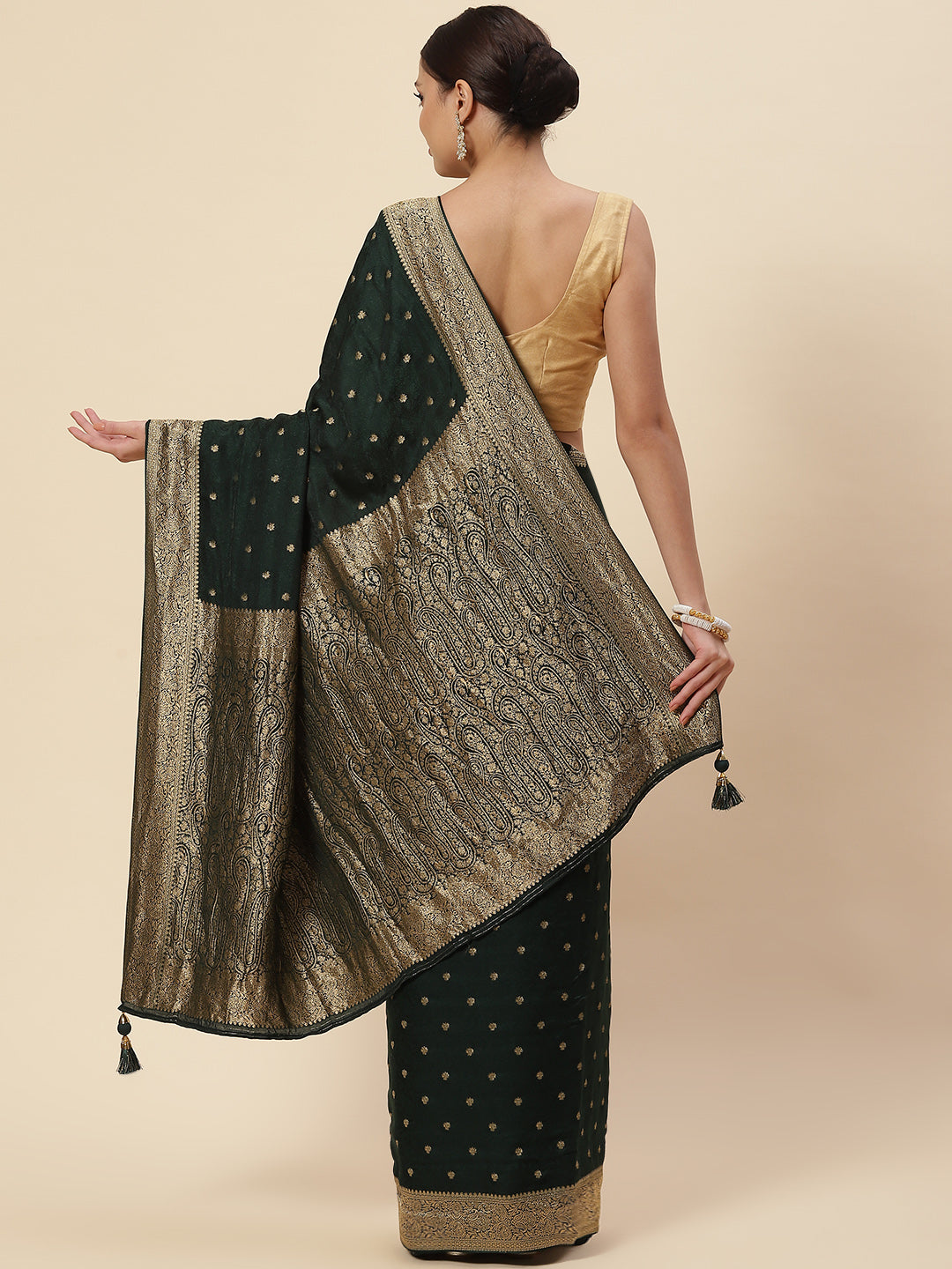 Zari Booti Crepe Plain Saree