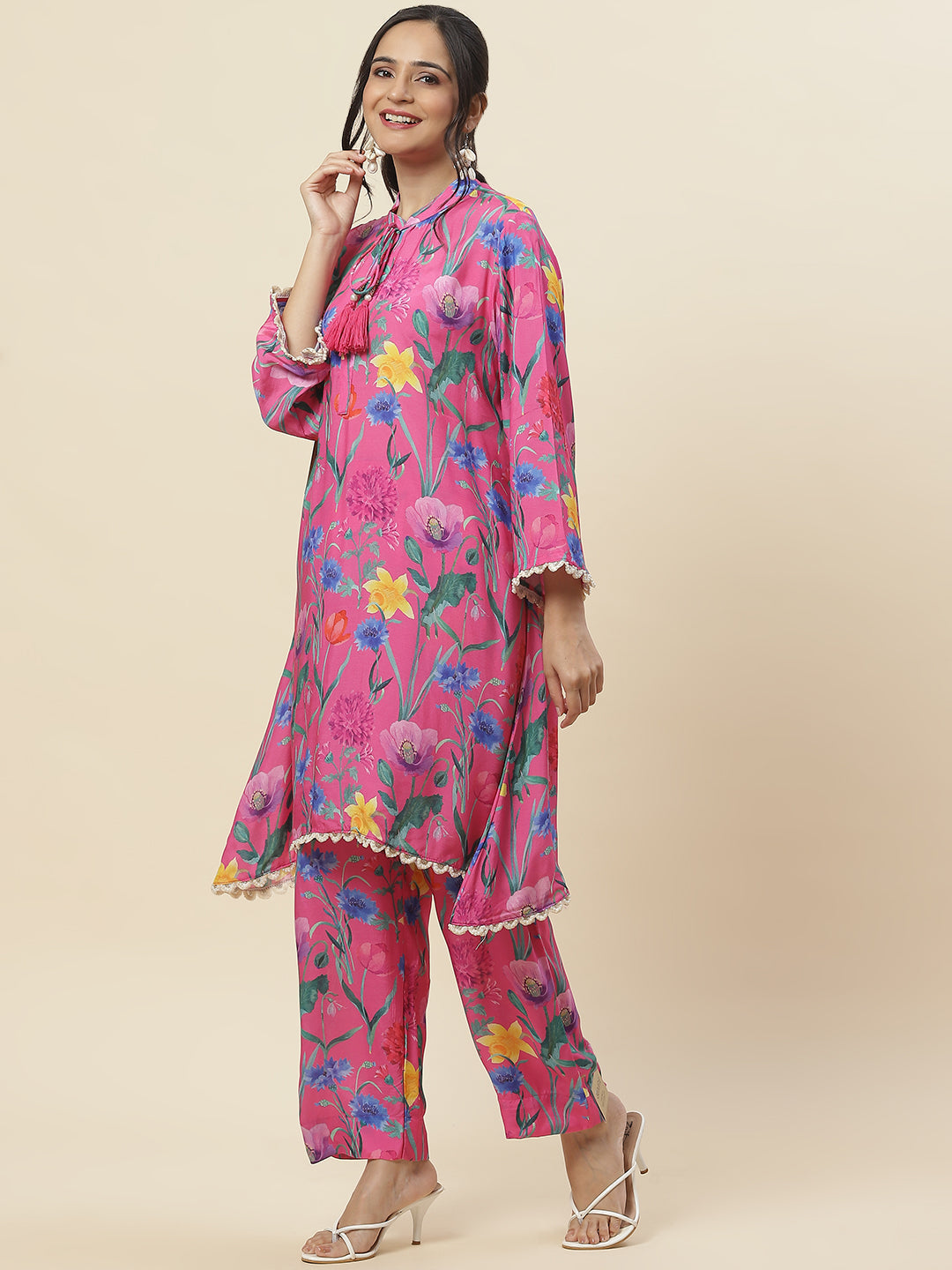 Floral Printed Muslin Kurti With Pants