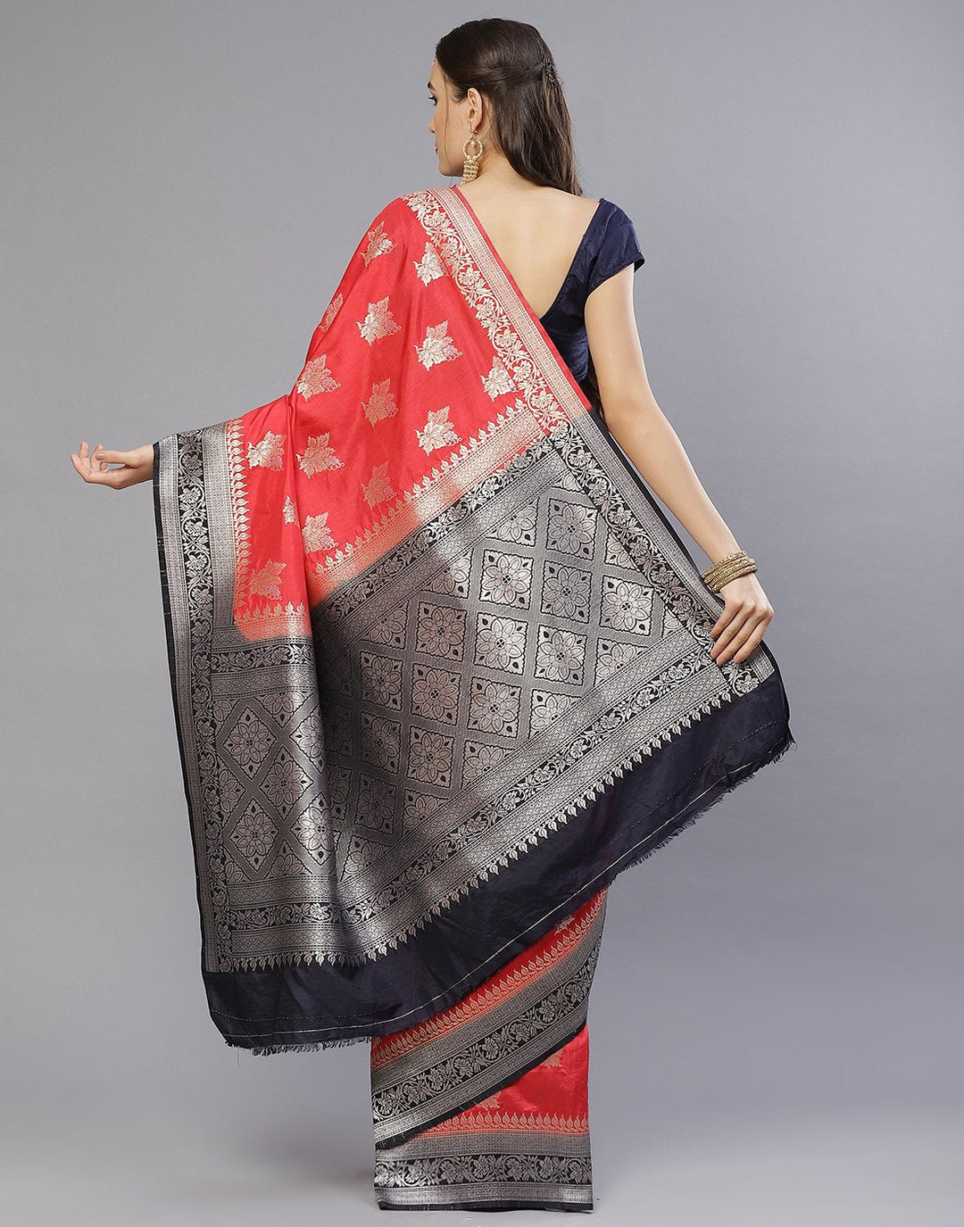 WOVEN ART HANDLOOM SAREE