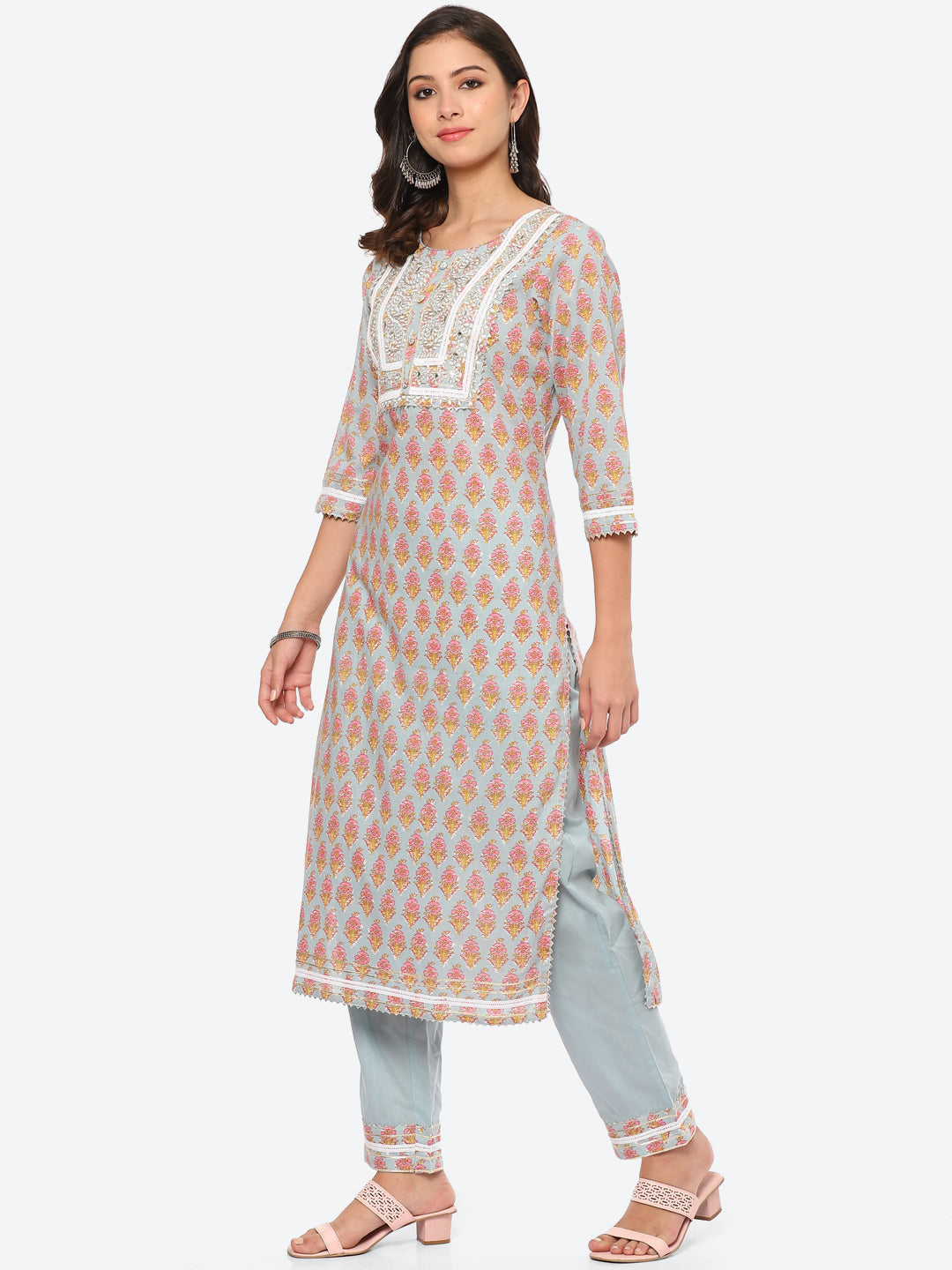 Zari Neck Embroidered Cotton Kurta With Palazzo