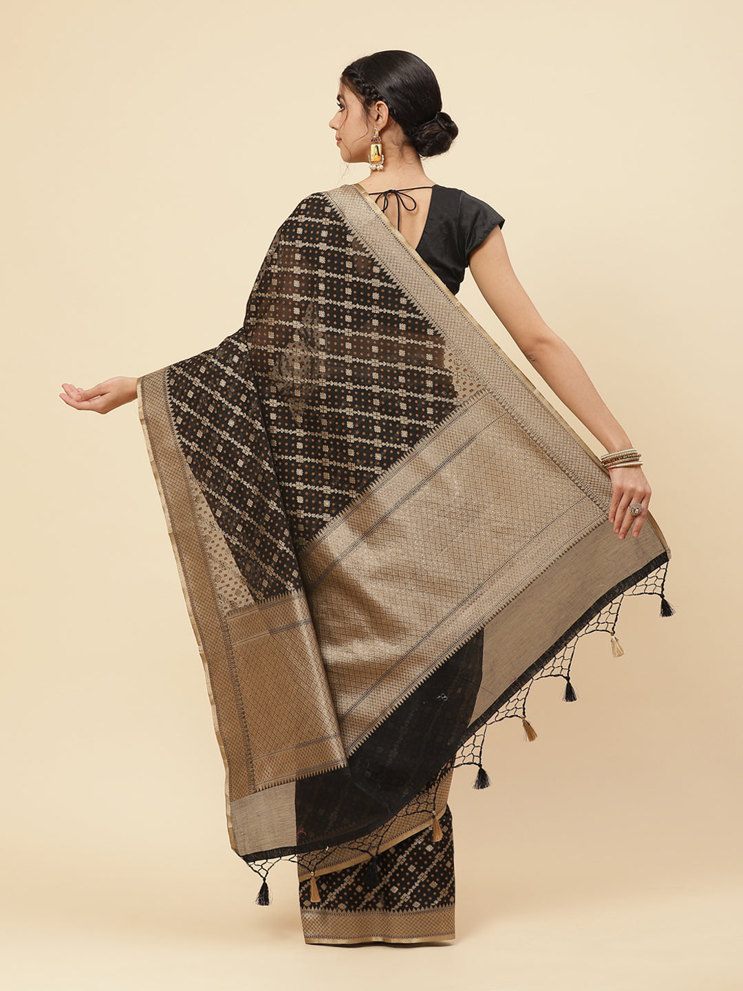 Cotton Wovn Saree