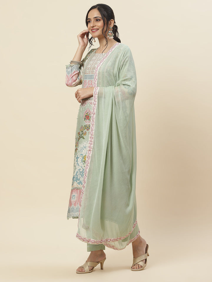 Floral Printed Muslin Kurta With Pants