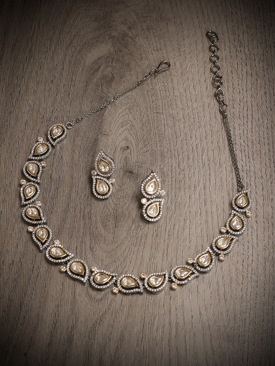 Golden &amp; White Kundan Necklace Set With Earrings
