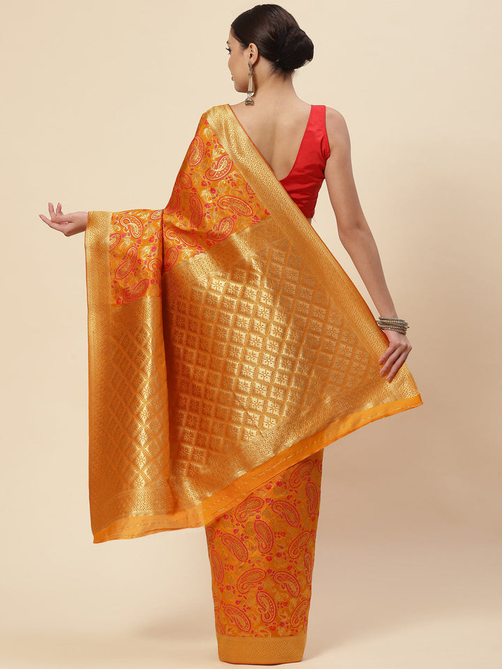 Zari Jaal Handloom Woven Saree