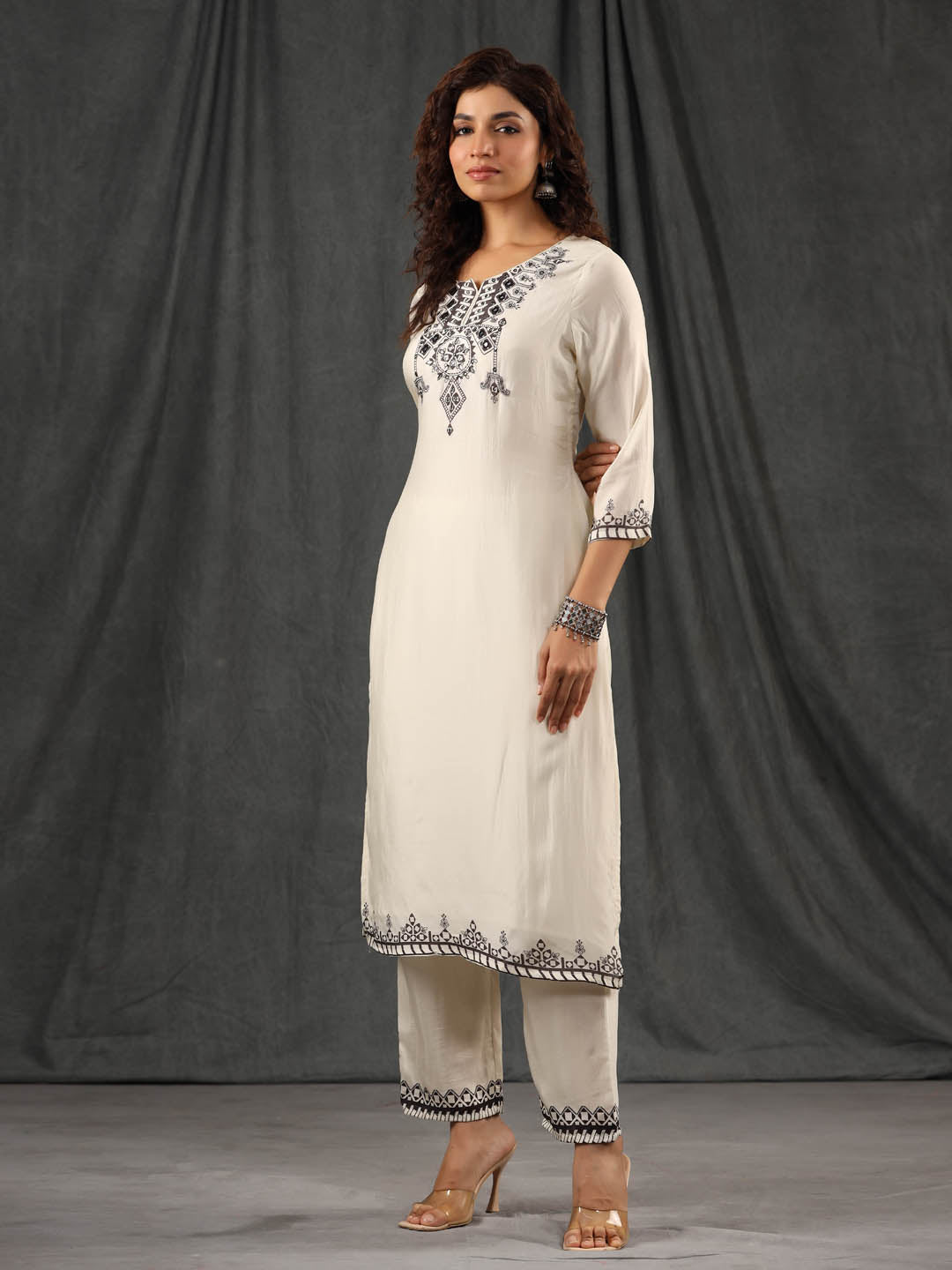 Neck Embroidered Muslin Kurta With Pants