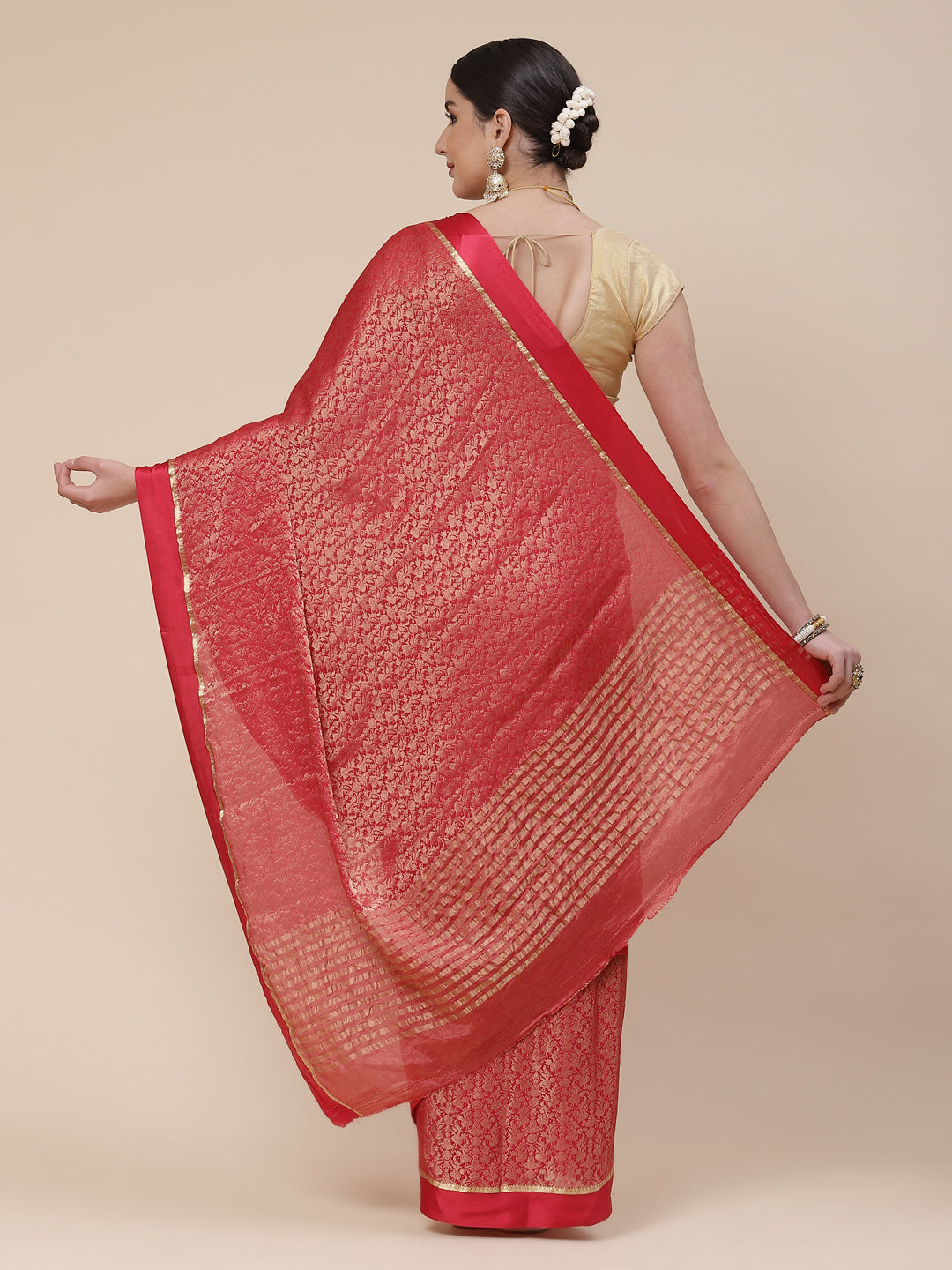 Light Brocade Georgette Plain Saree
