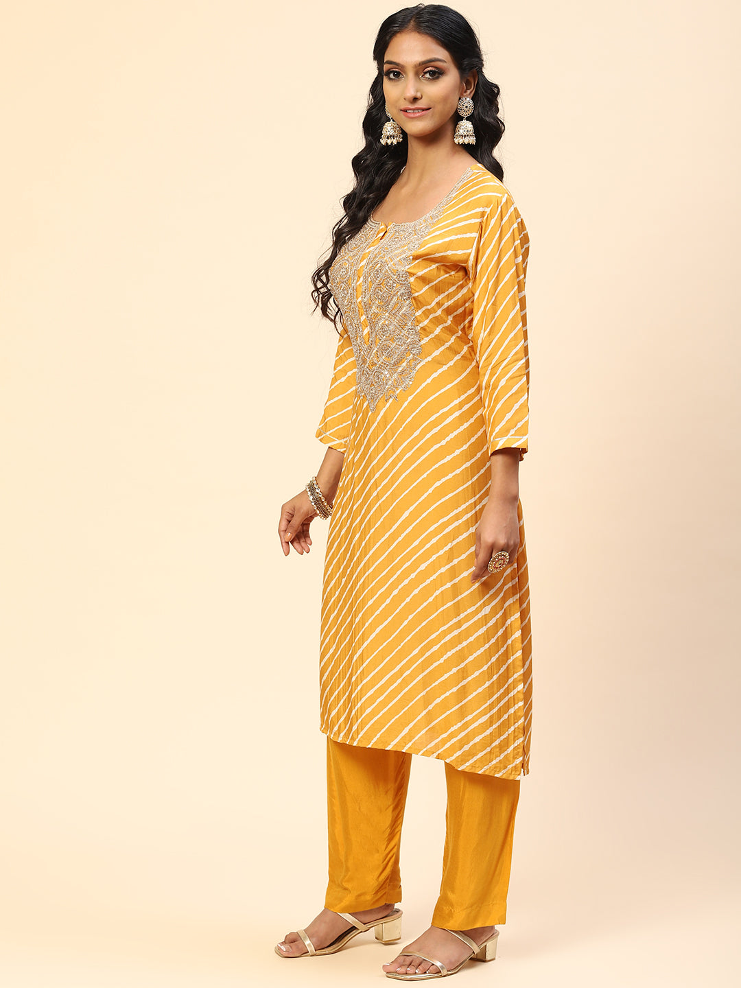 Neck Embroidered Leheriya Printed Cotton Kurta With Pants