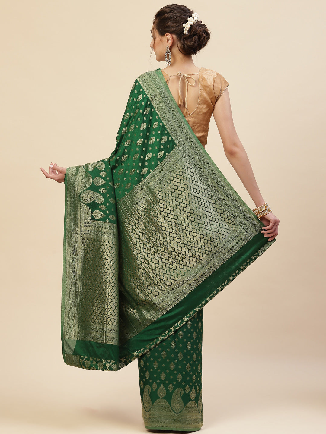 Zari Border Booti Georgette Saree