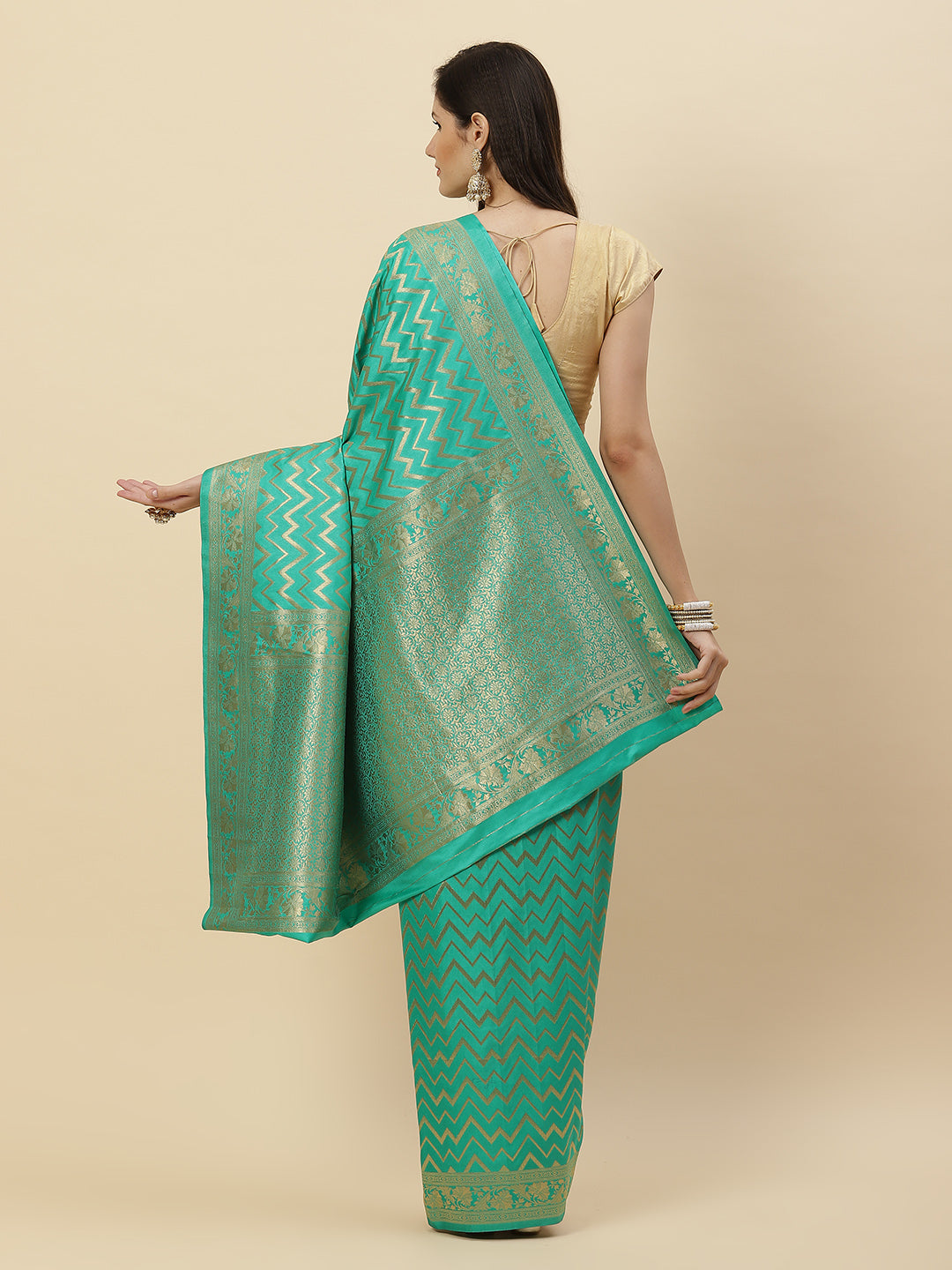 Zari Jaal Art Handloom Woven Saree
