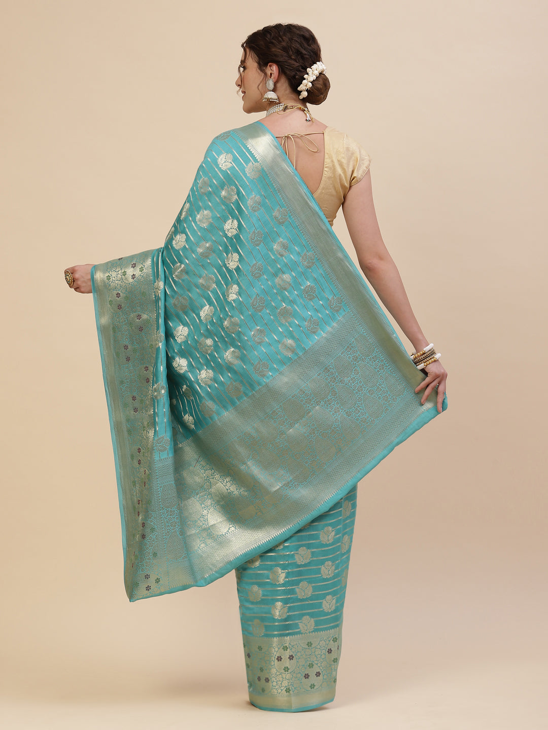 Zari Jaal Cotton Woven Saree
