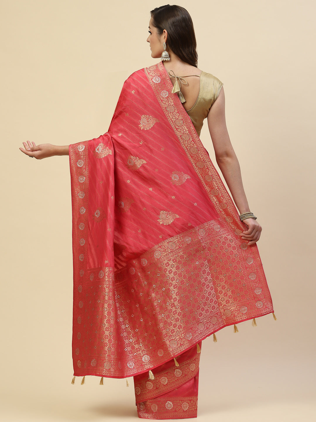 Zari Jaal Handloom Woven Saree