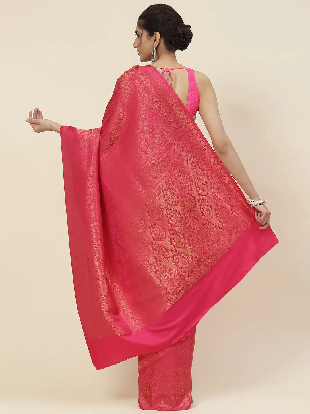 Zari Jaal Handloom Woven Saree