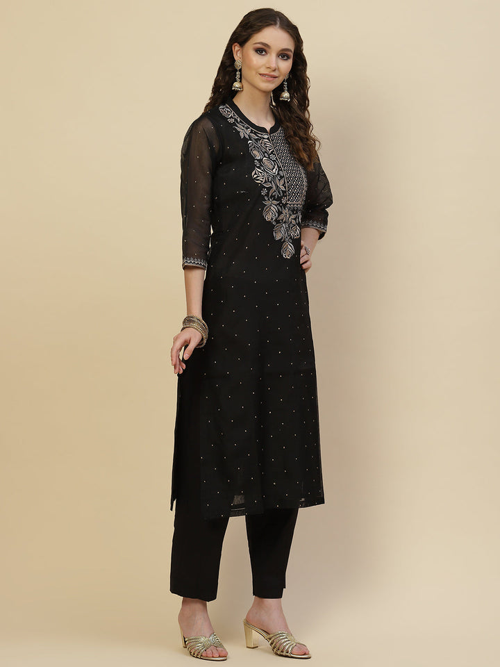 Resham Neck Embroidered Chanderi Kurta With Pants &amp; Dupatta