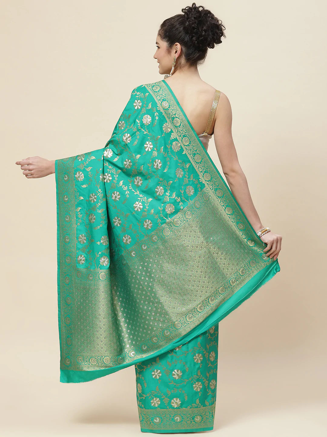Floral Zari Border Handloom Woven Saree