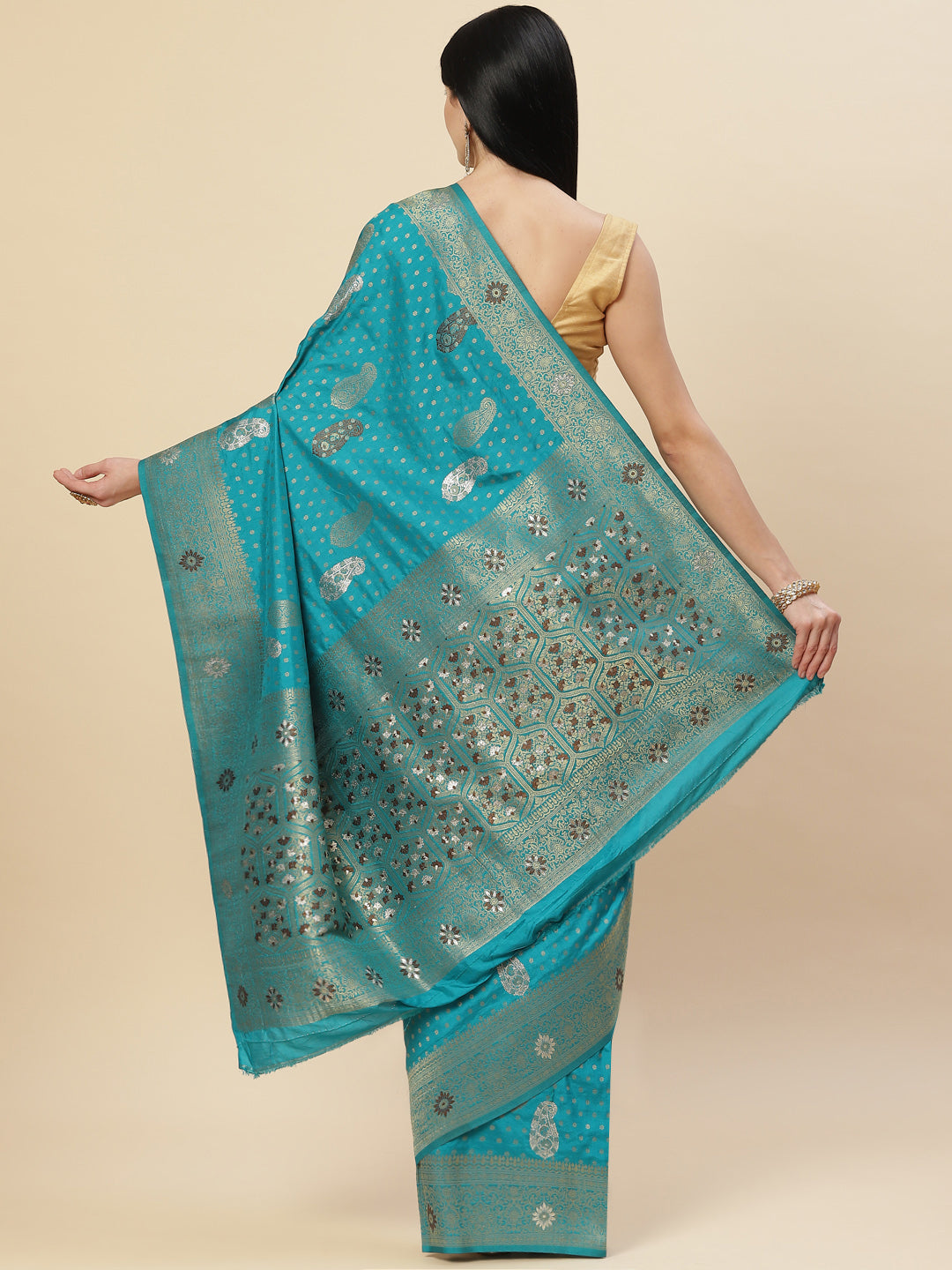 Zari Booti Handloom Woven Saree