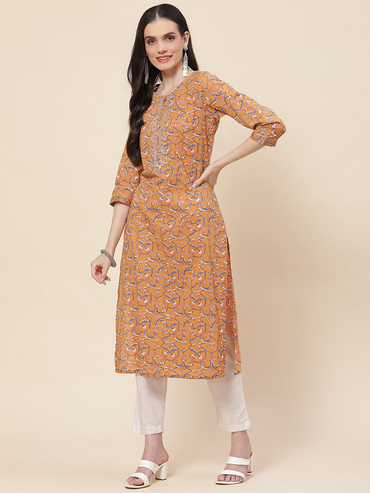 Printed &amp; Neck Embroidered Cotton Kurta