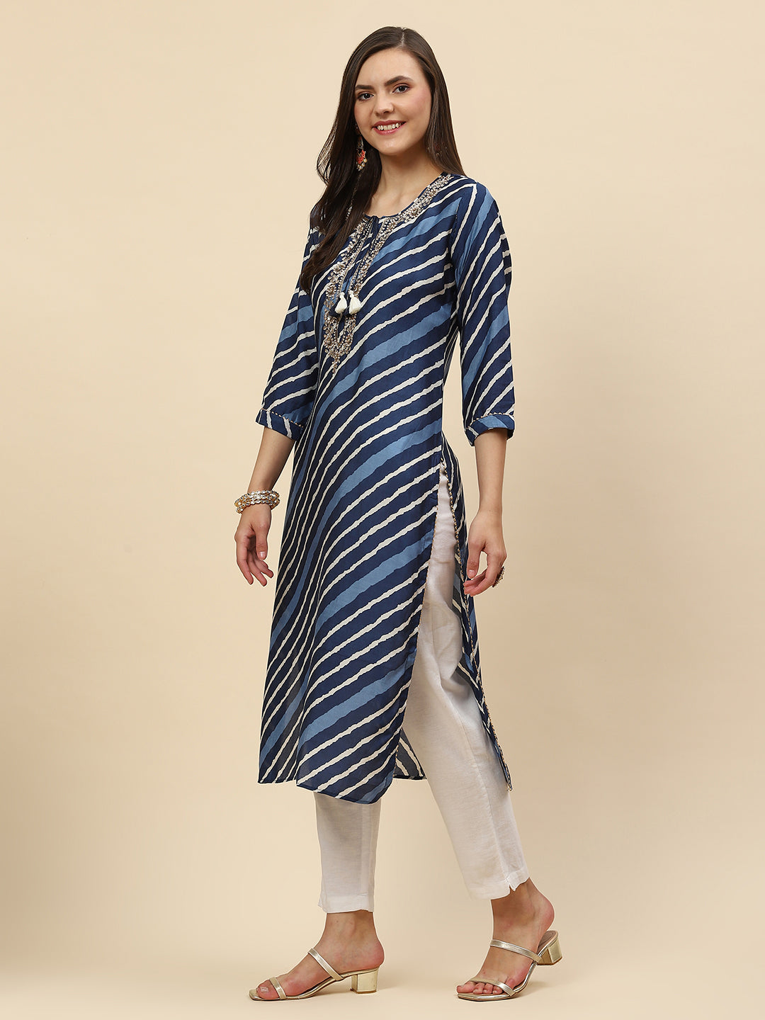 Neck Embroidered &amp; Printed Muslin Kurta