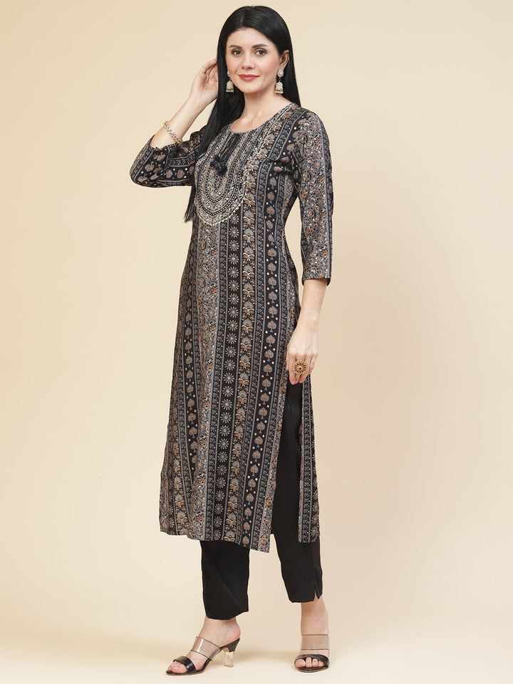 Neck Embroidered &amp; Printed Muslin Kurta With Pants