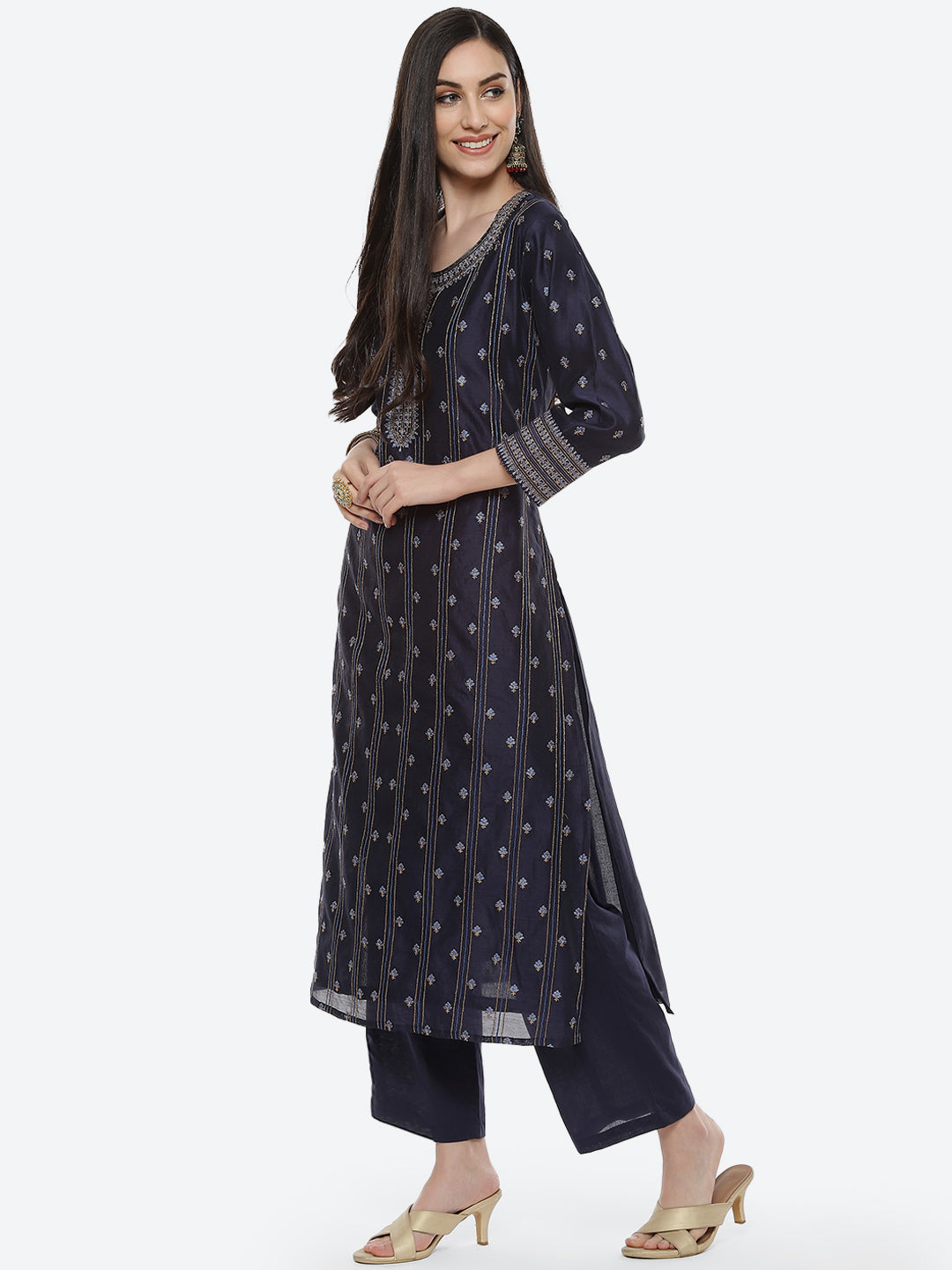 Embroidered Zari Neck Chanderi Kurti With Pant