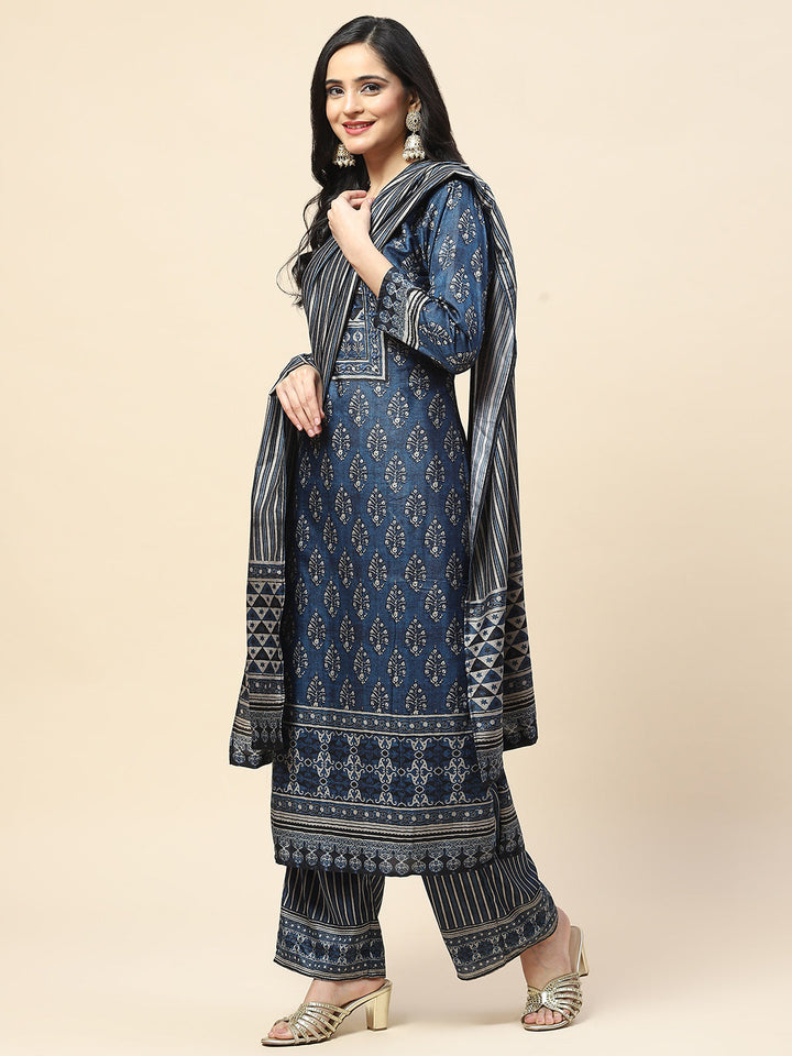 Printed Tussar Kurta with Pants &amp; Dupatta
