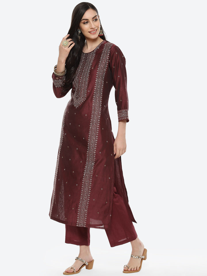Resham Neck Jaal Chanderi Kurti With Pant