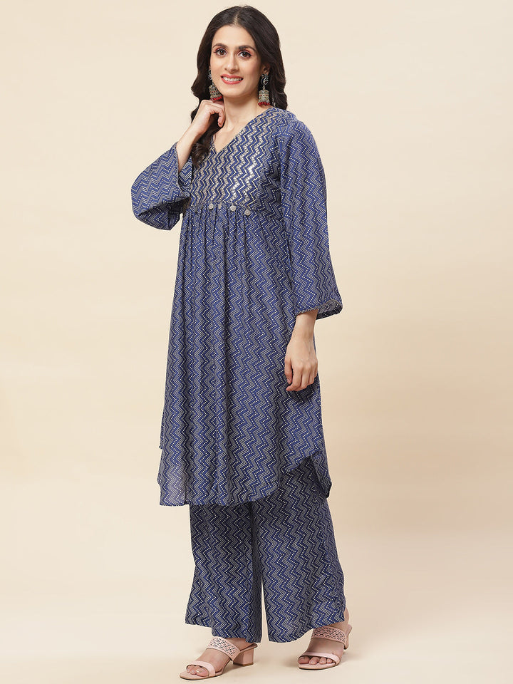Printed &amp; Neck Embroidered Muslin Kurta With Pants