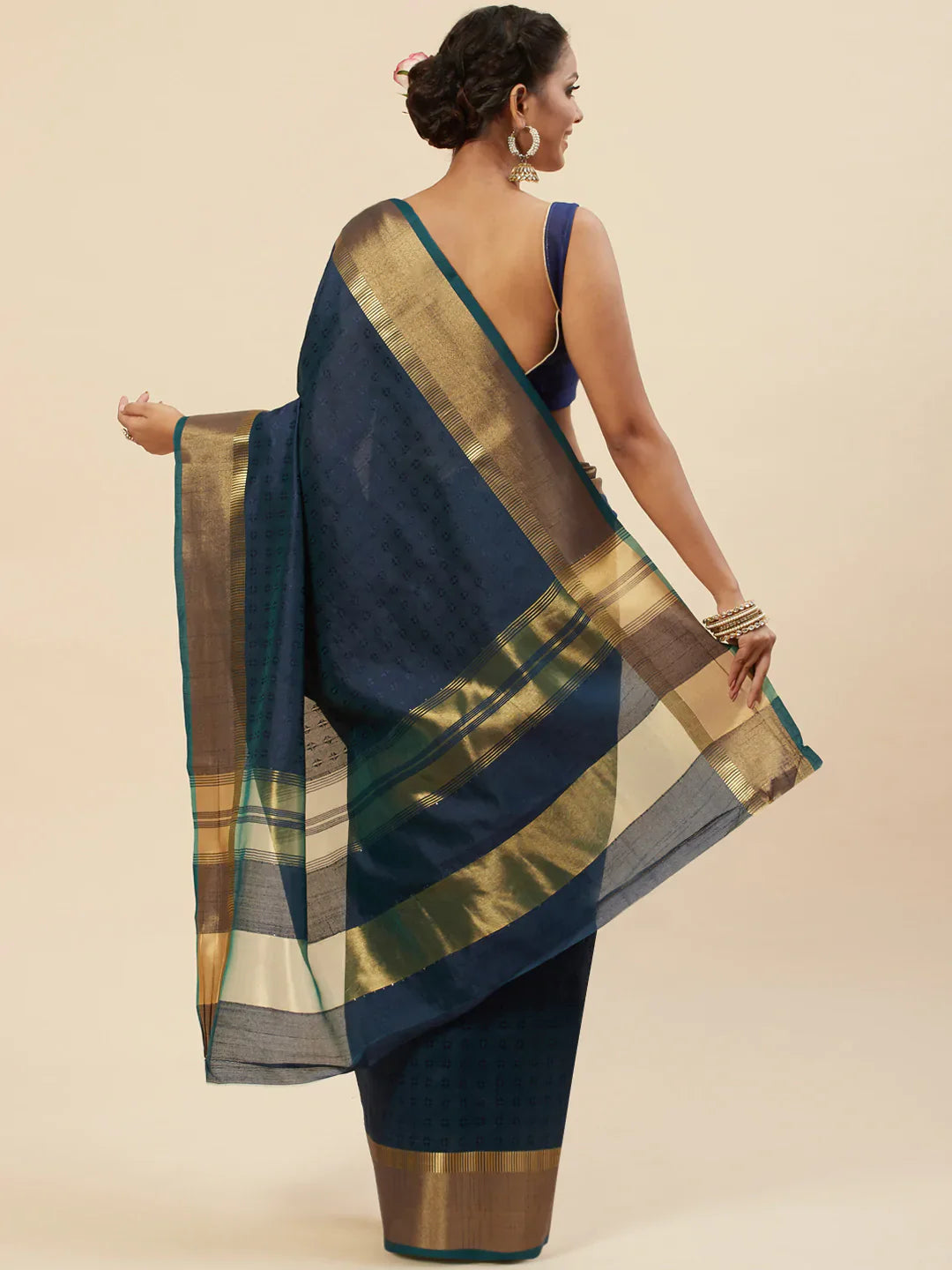 Plain Zari Border Handloom Woven Saree
