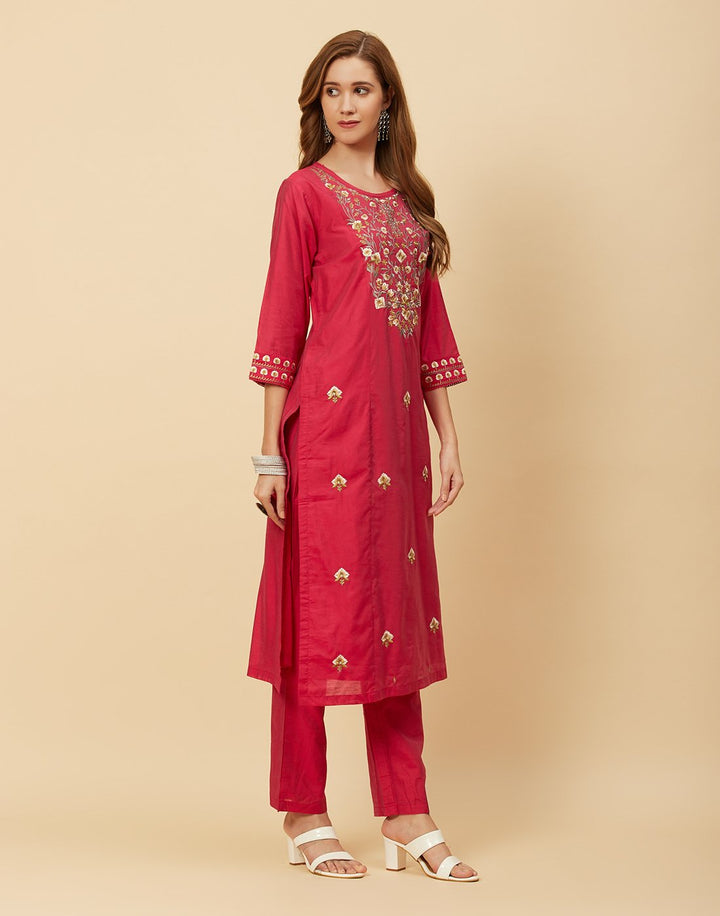 Embroidered Chanderi Kurti With Pant