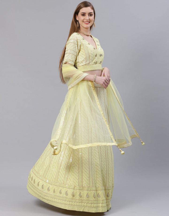 Georgette Lakhnavi Lehenga Choli with Thread Work