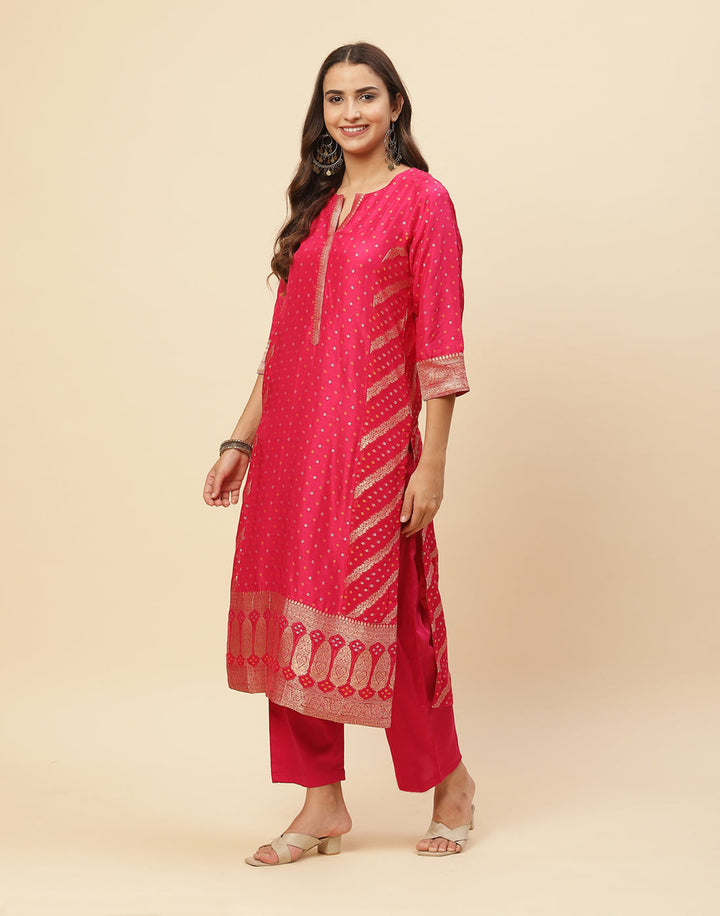 Zari Booti Embroidered Chanderi Kurti With Pant