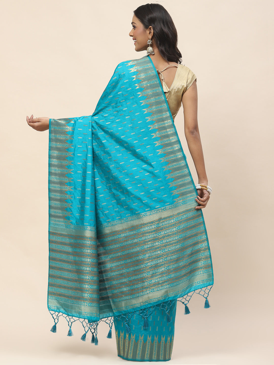 Zari Border Booti Woven Handloom Saree