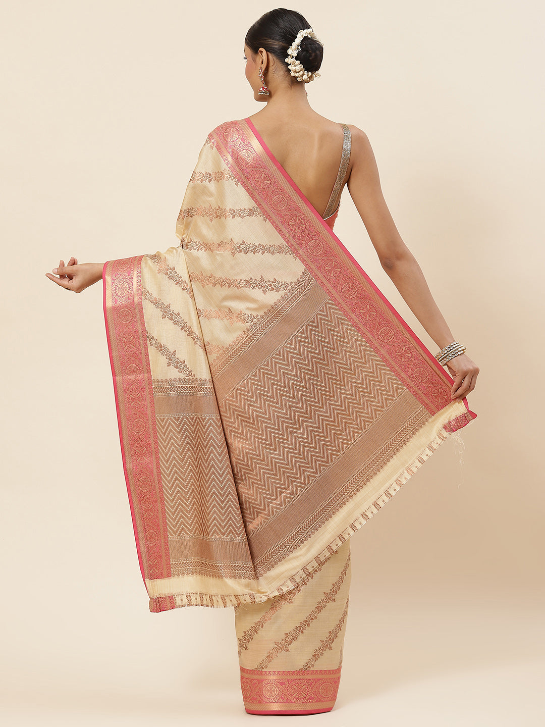 Zari Jaal Woven Handloom Saree
