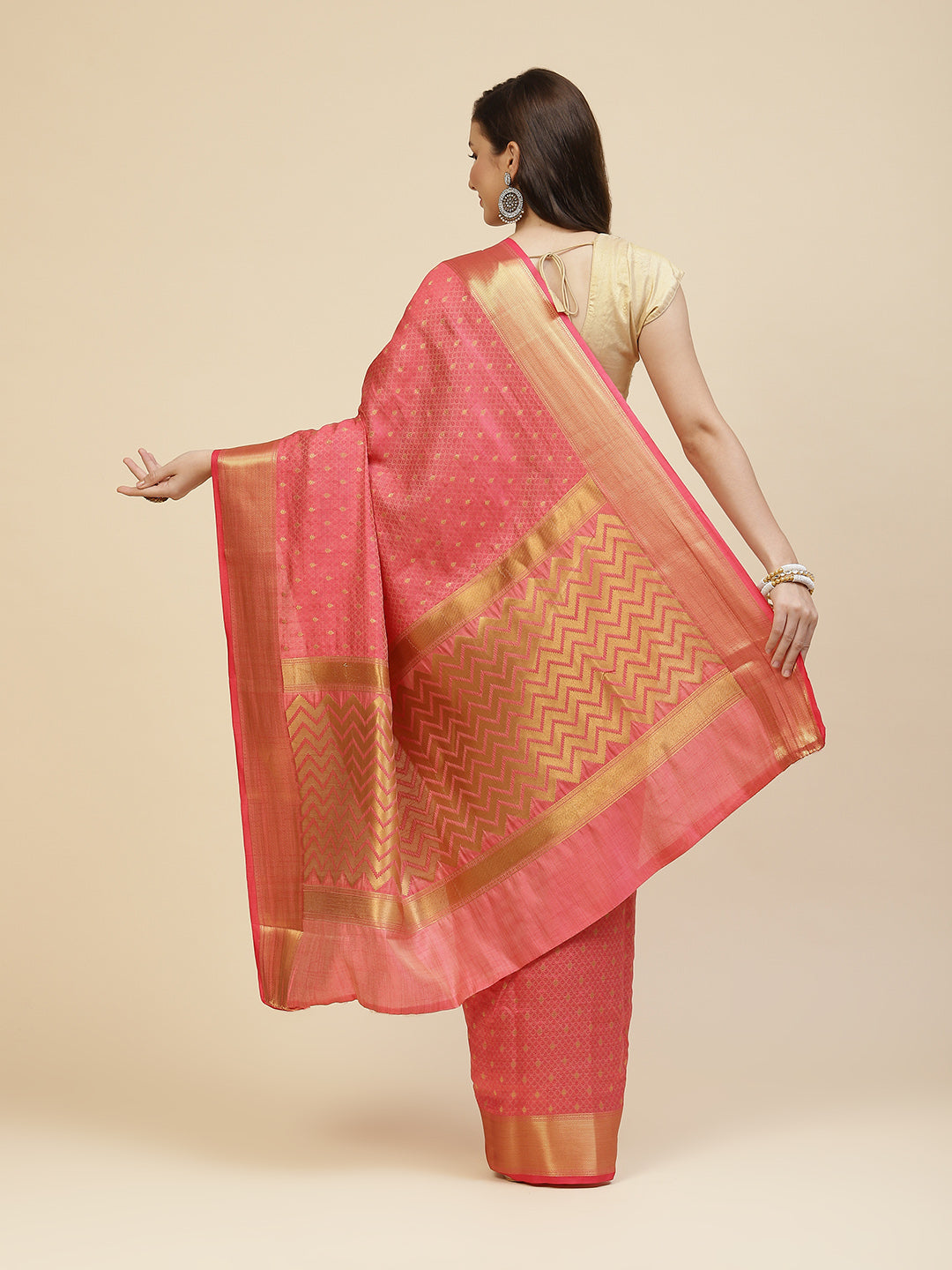 Zari Border Booti Handloom Woven Saree