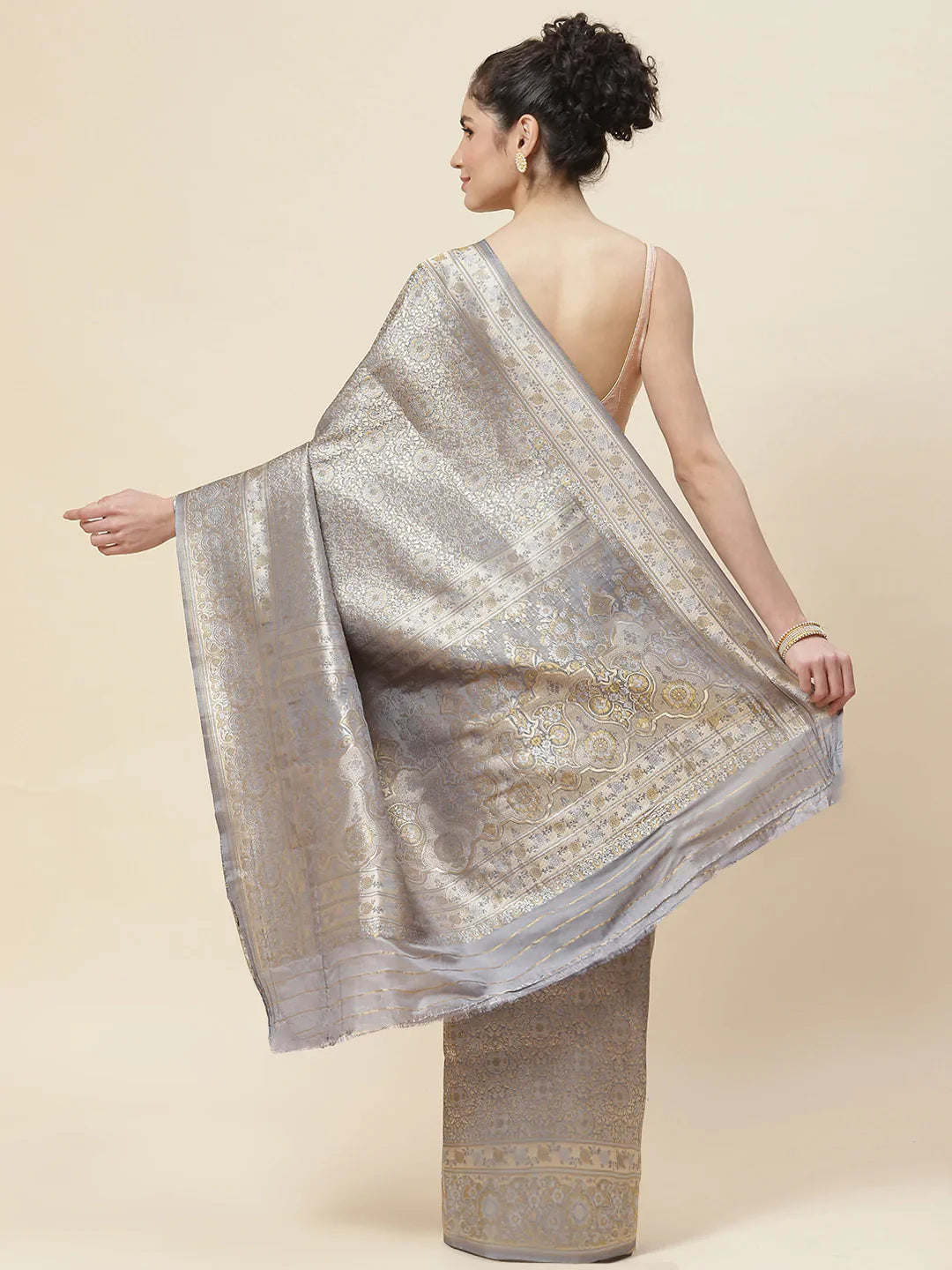 Zari Jaal Handloom Woven Saree