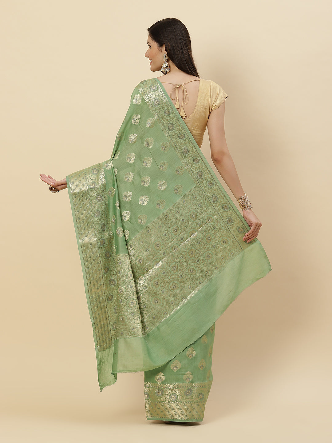 Zari Border Booti Cotton Woven Saree