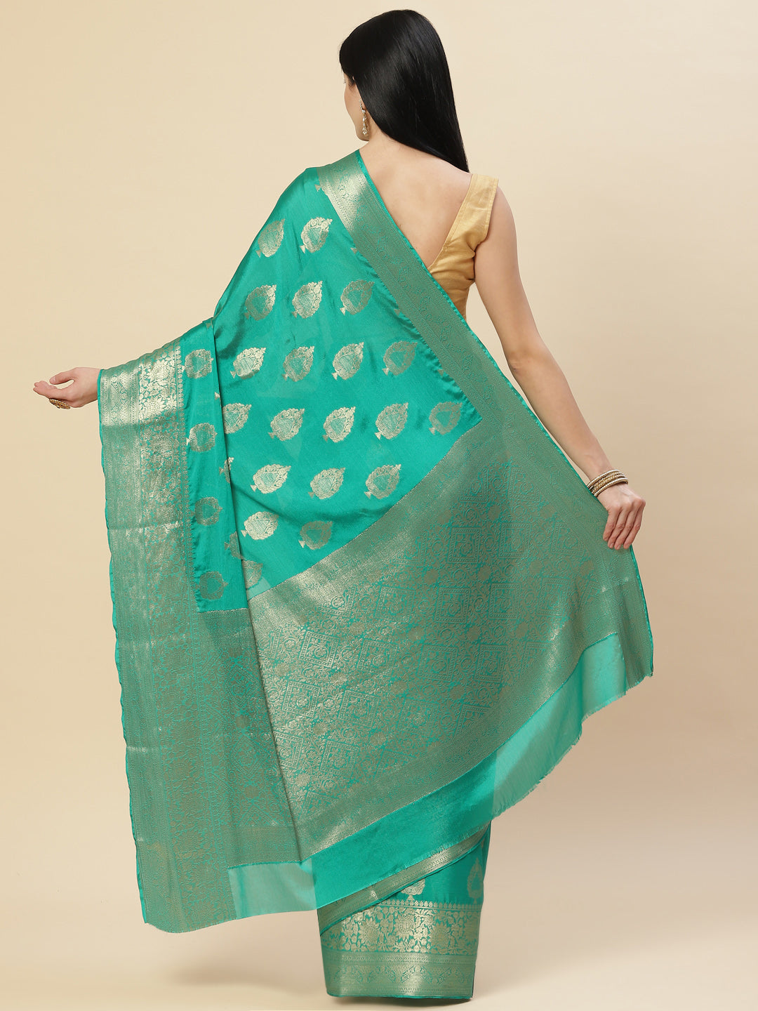 Zari Booti Crepe Plain Saree