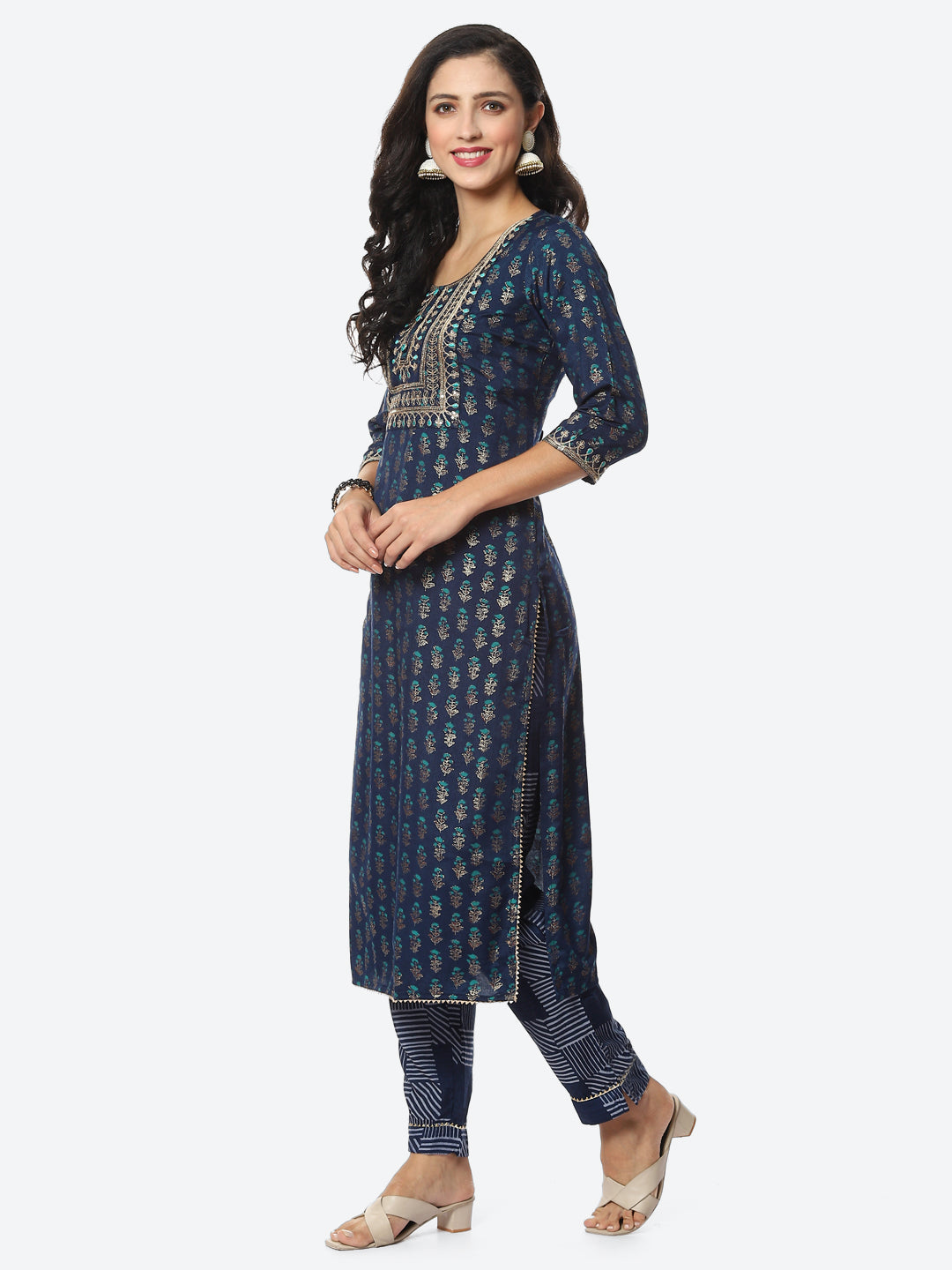 Sequin Work Floral Printed Muslin Kurti With Pant