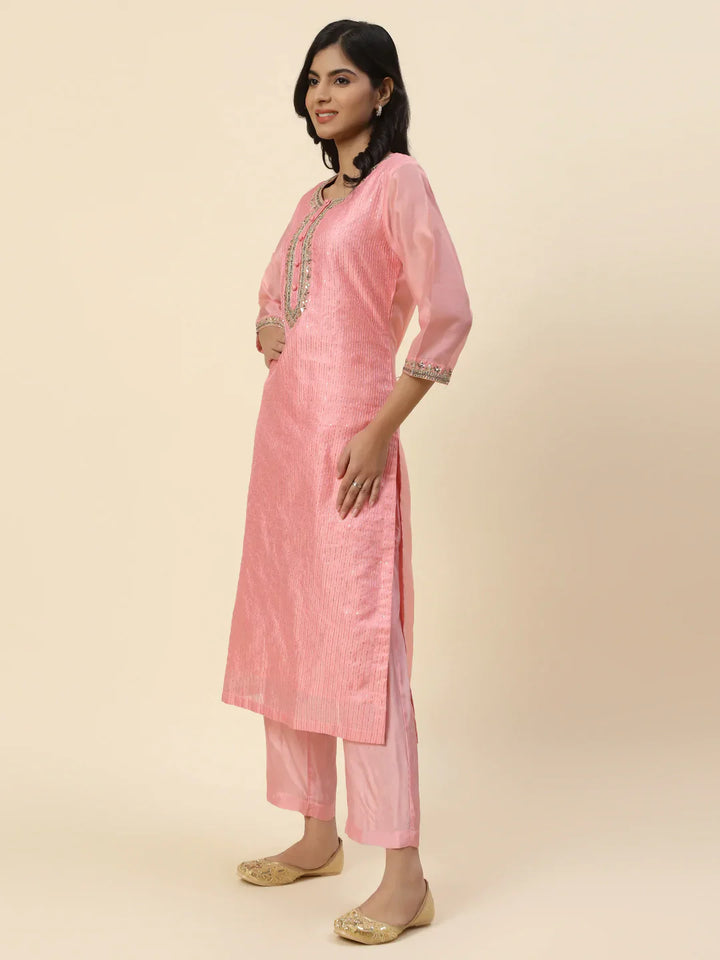 Zari Neck Embroidered Chanderi Kurta With Pants