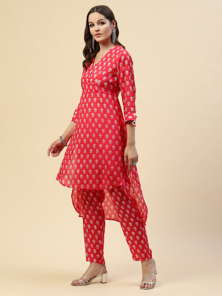 Floral Printed Muslin Kurta With Pants