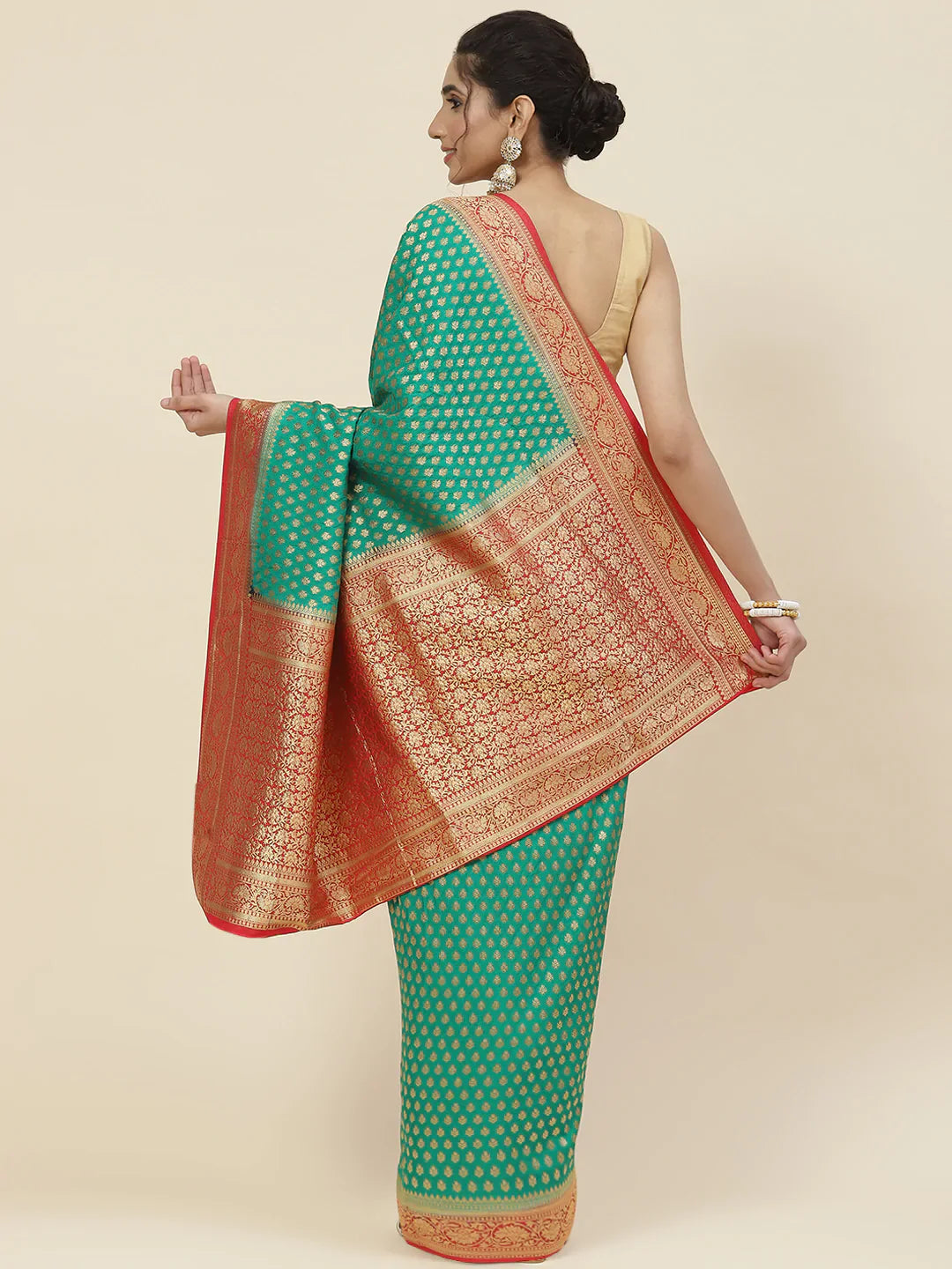 Zari Booti Crepe Plain Saree