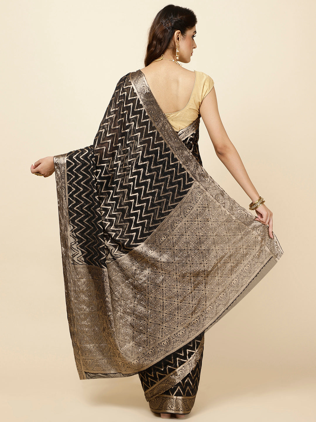 Zari Jaal Woven Chiffon Saree