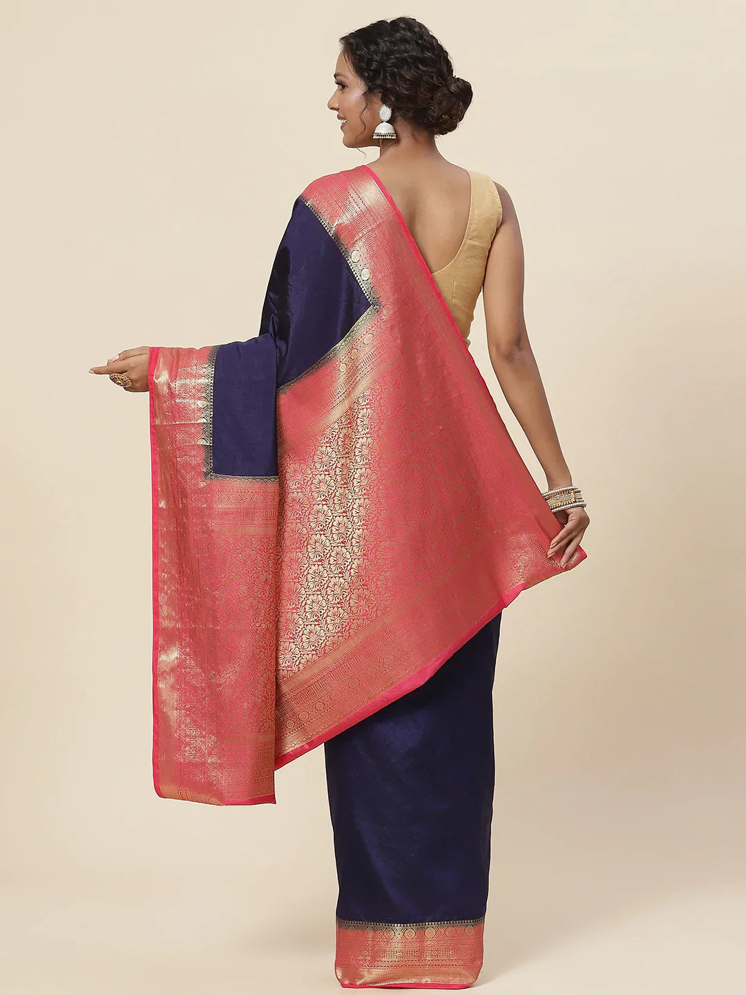 Zari Jaal Handloom Woven Saree