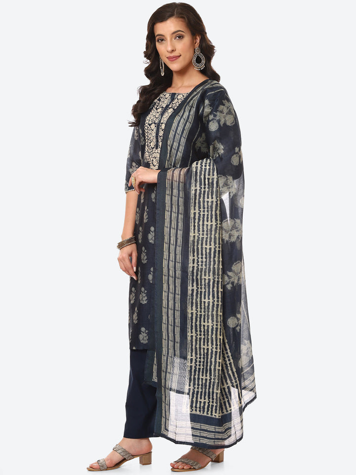 Floral Printed Embroidered Kurta With Pant &amp; Dupatta