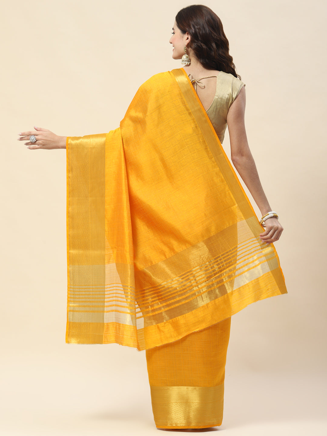 Plain Zari Border Woven Handloom Saree