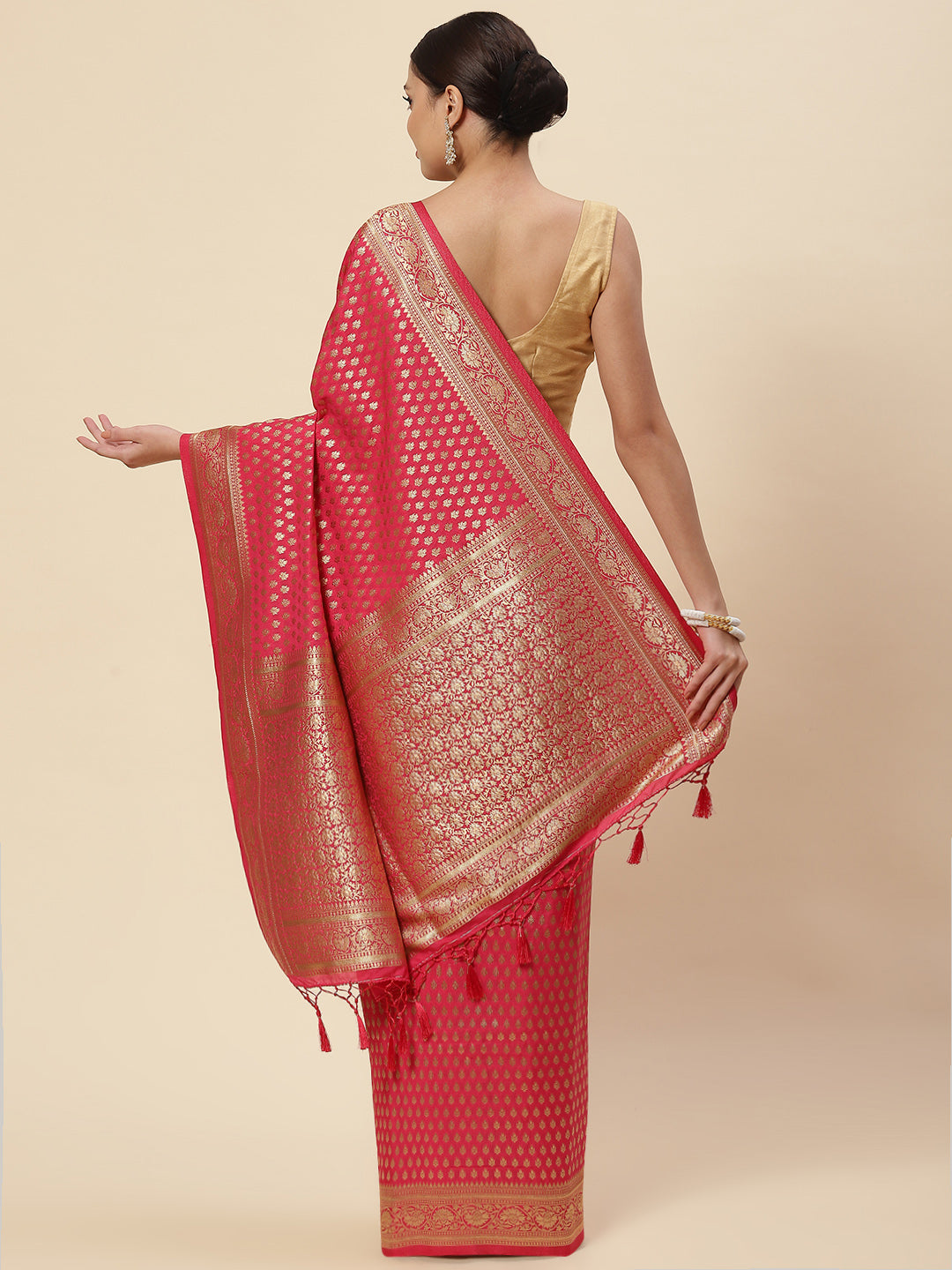 Zari Booti Handloom Woven Saree