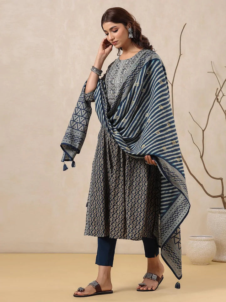 Neck Embroidered Muslin Kurta With Pants &amp; Dupatta